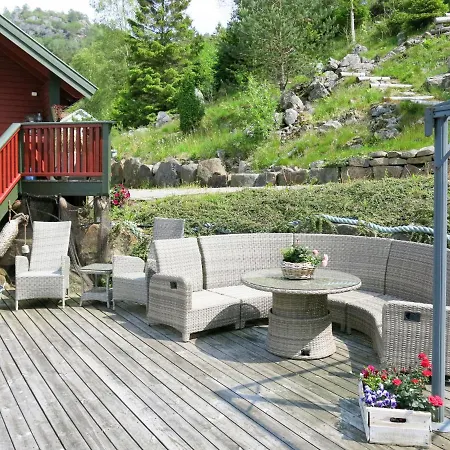 펜션 Naudoyna By Interhome *